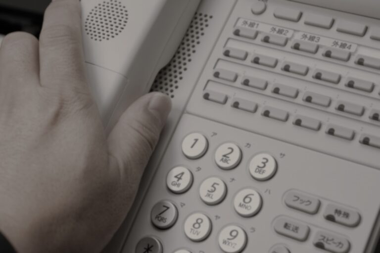 第2回：1990年代、デスクは内線電話、引き出しには電話帳 – デジタルツールが変えた働き方