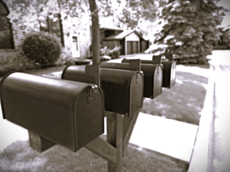 第3回：2000年代 、ひとり一台PC時代の幕開けと、デジタルとアナログの往復 – デジタルツールが変えた働き方